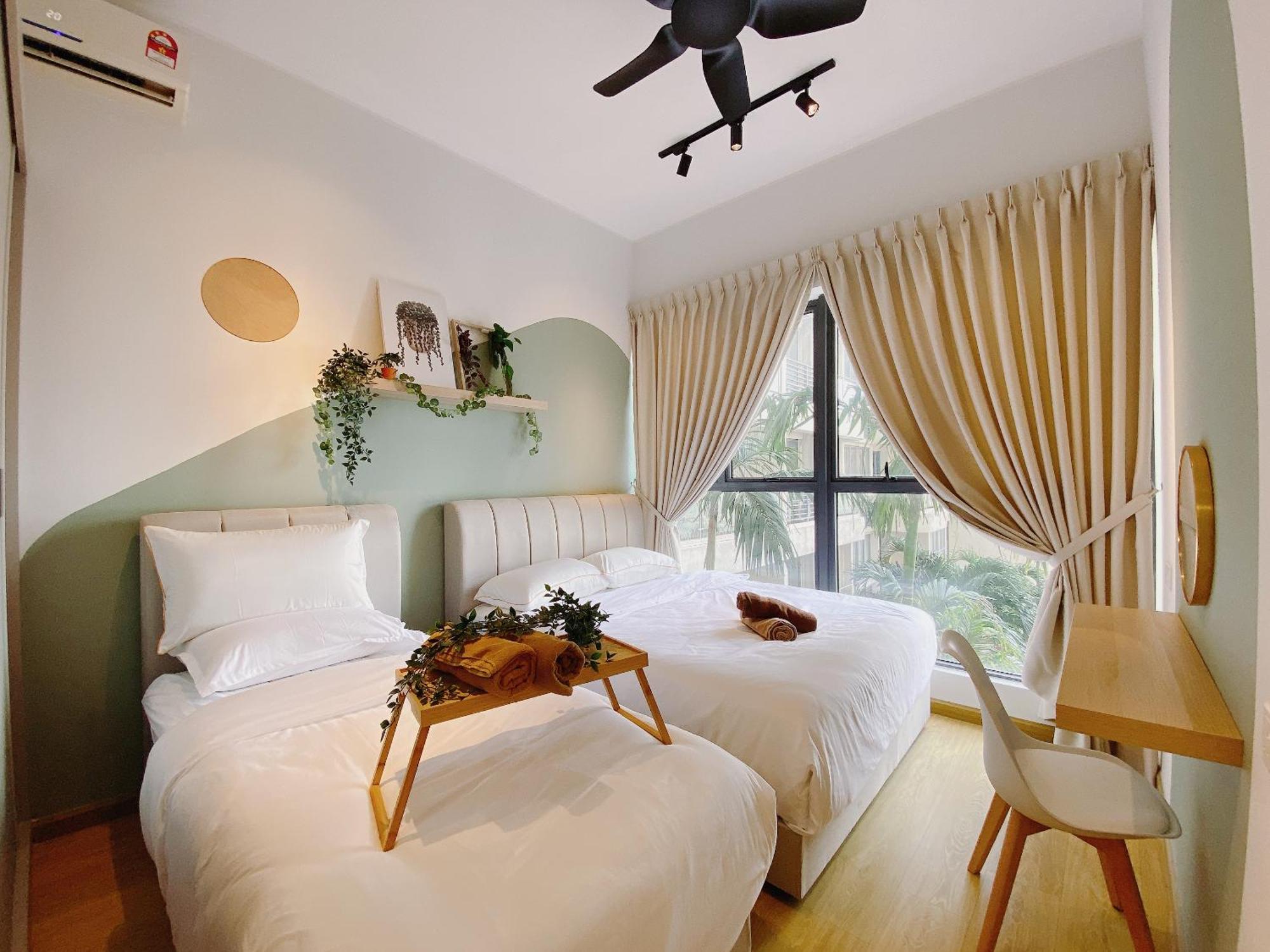 Seafront Country Garden Danga Bay By Lions Bay Apartment Johor Bahru Room photo